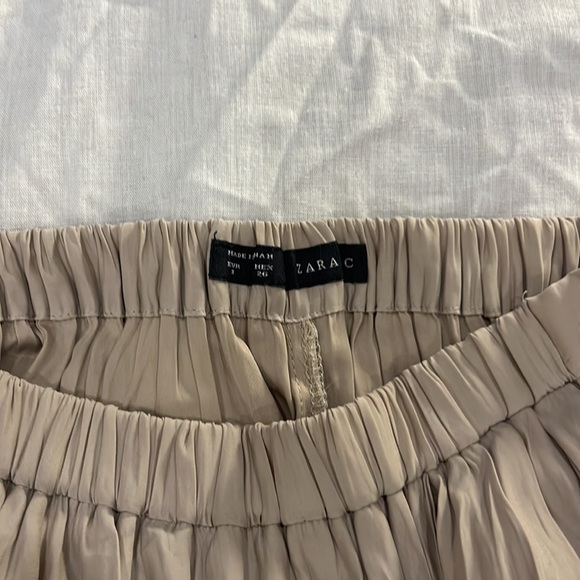 Zara Nude Silky Pants - Picture 2 of 3